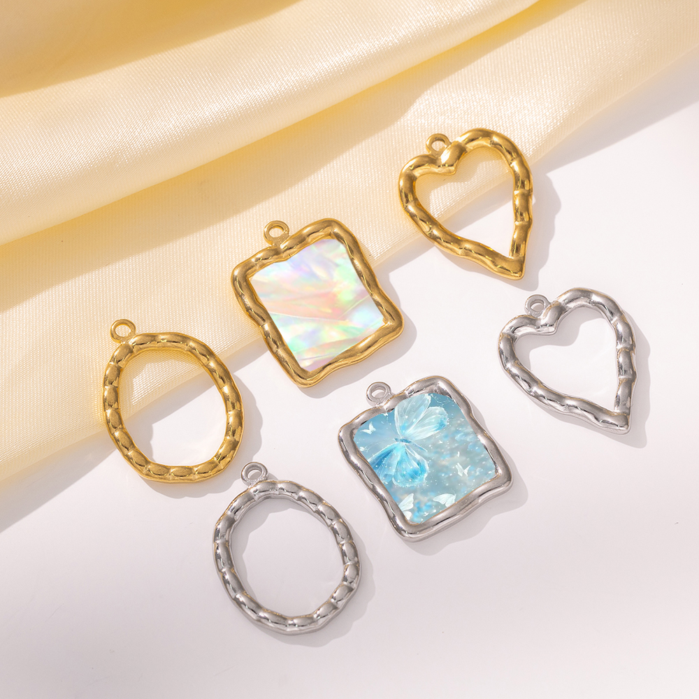 Vintage Items - 5pcs Stainless Steel Heart Round Open
