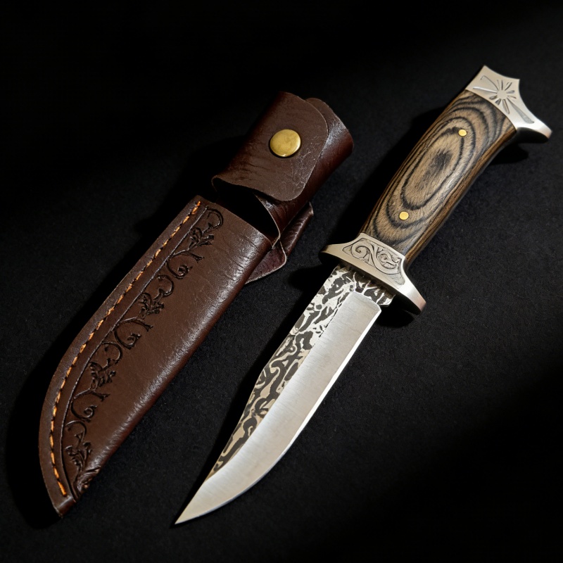 Vintage Collectible Knife - Vintage Engraved Straight Knife with Color