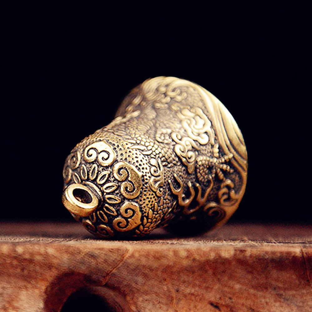 New Vintage Brass Bell Carved  - Vintage Collectible Bells recension och pris