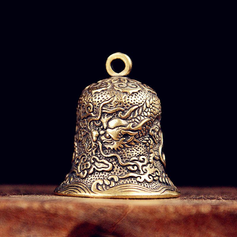 Vintage Brass Bell Carved Drag - Vintage Collectible Bells recension och pris