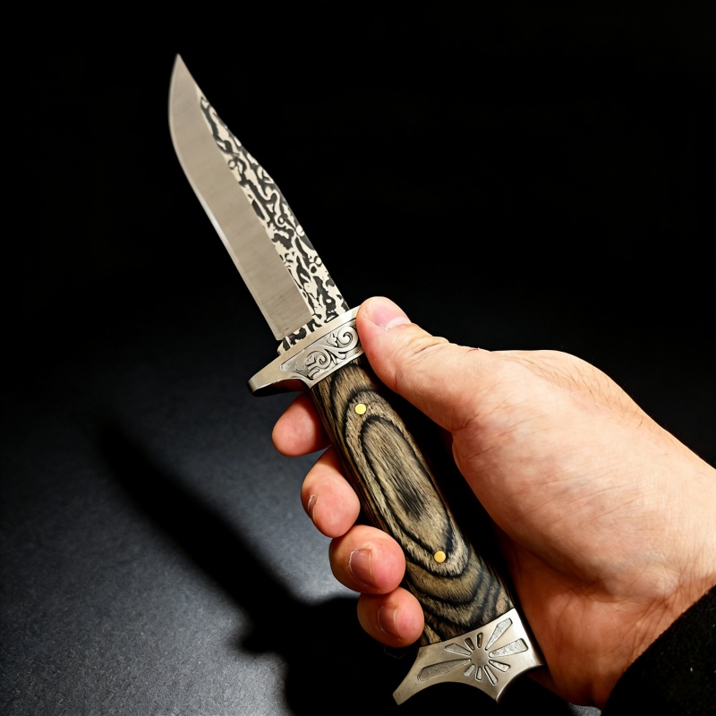 Vintage Engraved Straight Knif - Vintage Collectible Knife recension och pris