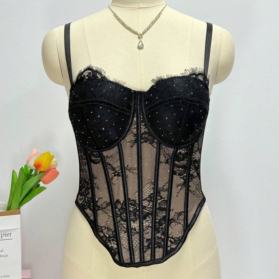 White Lace Rhinestone Corset T - Vintage Necklace recension och pris