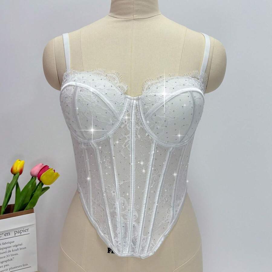 White Lace Rhinestone Corset T - Vintage Necklace recension och pris
