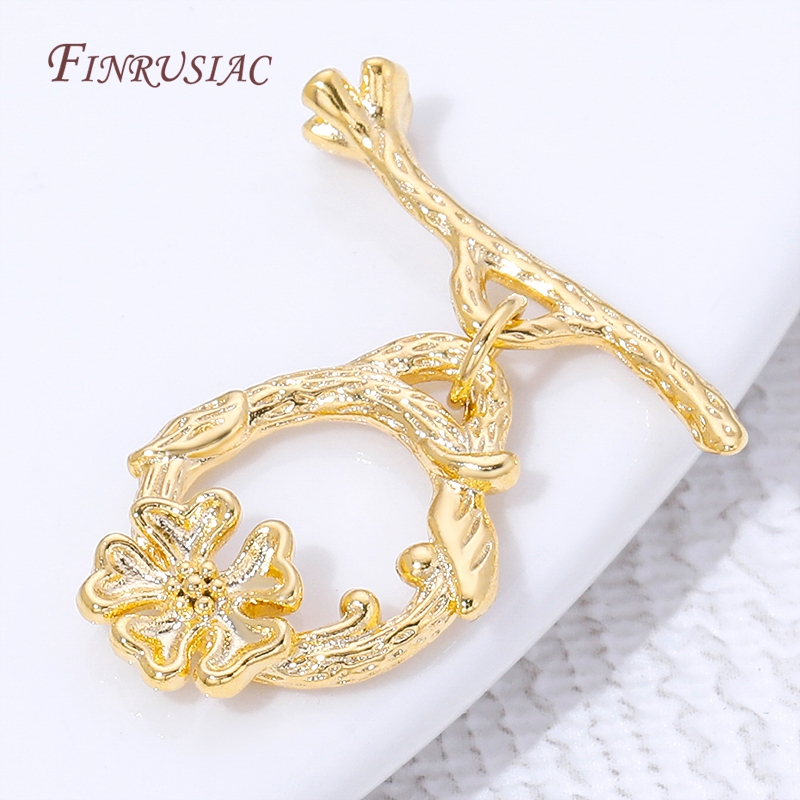 18K Gold Plated Flower Branch  - Vintage Necklace recension och pris